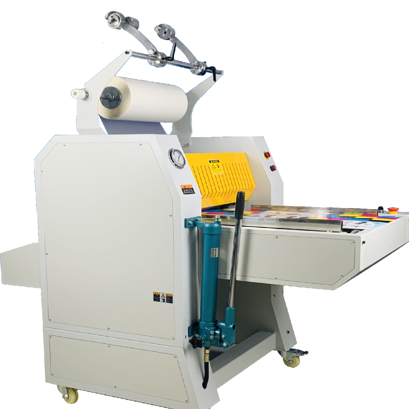 Colordowell's Advanced WDDSG-520Y Hydraulic Roll Laminator - Supreme Laminating Efficiency